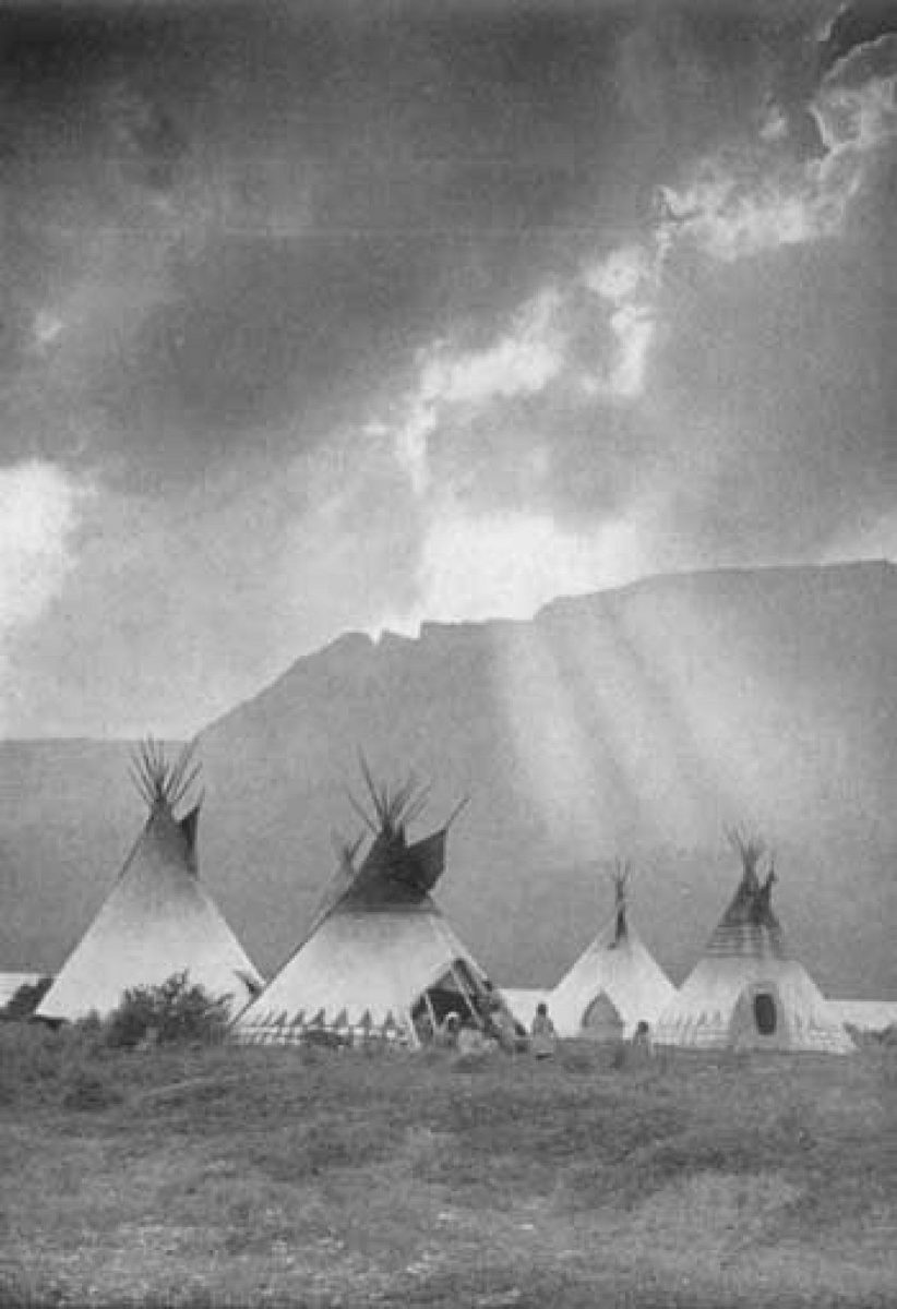 Blackfoot Blackfeet Indian Culture History Tepee Montana