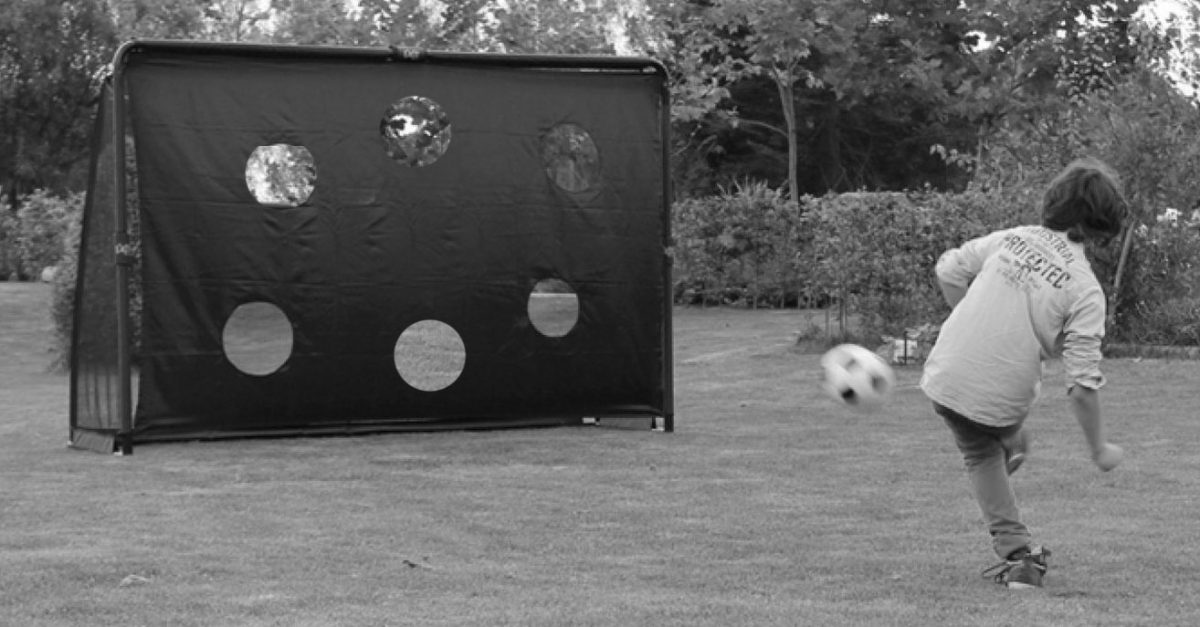 Fussballlöcher Sw